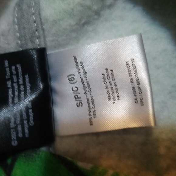 Sweater - Picture 3 of 3